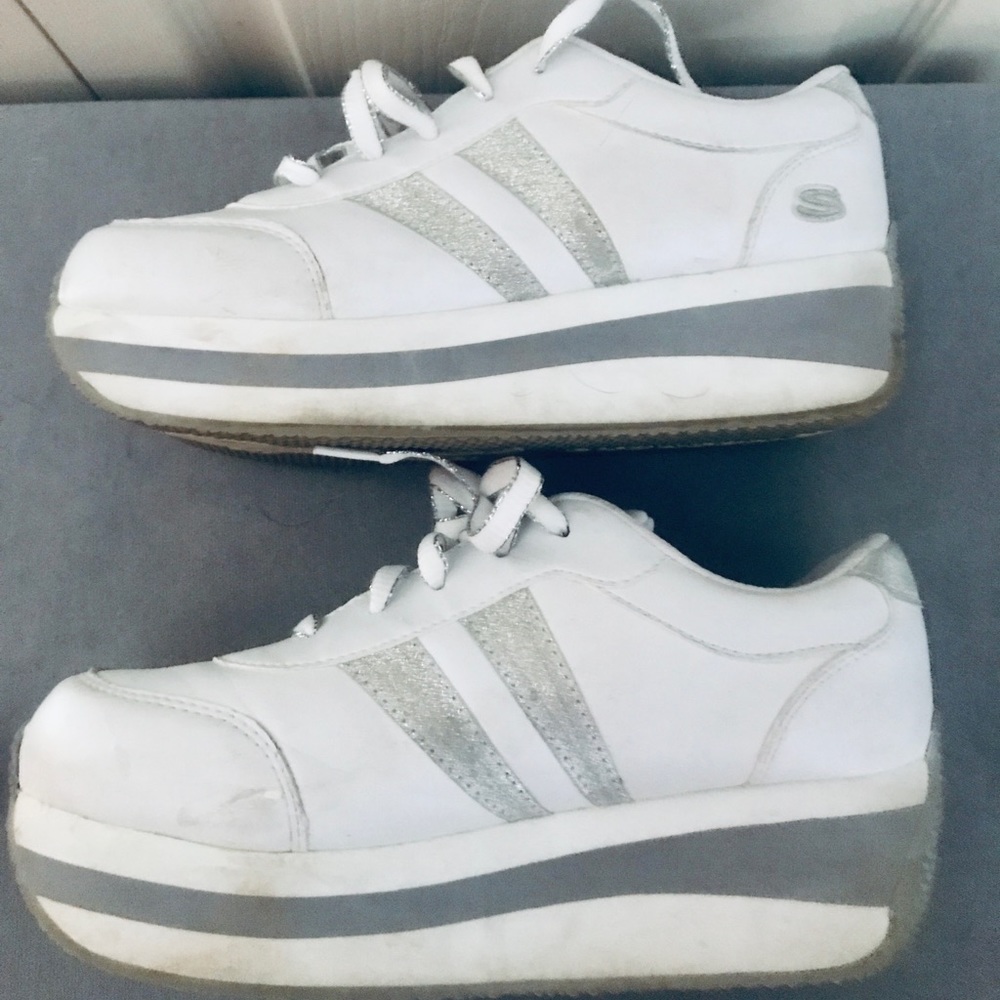 Vintage Skechers Something Else White with Silver Trim Platform Sneakers Size 10